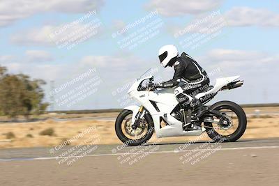 media/Nov-03-2024-TrackDaz (Sun) [[44580f4982]]/B Group/1220pm (Wheelie Bump)/